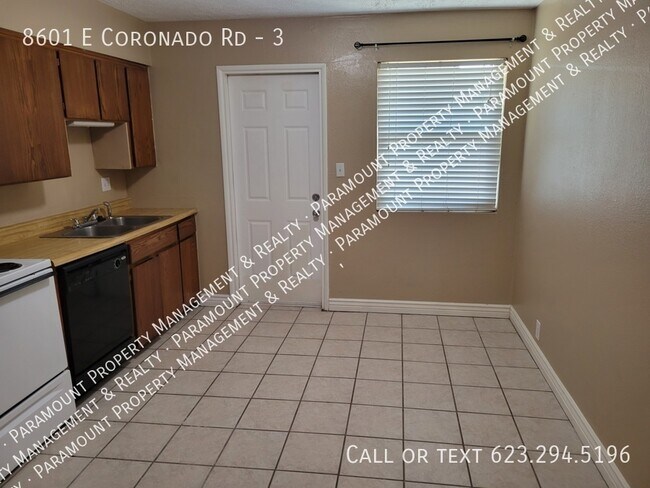 Building Photo - 1 bed/1 bath ready for immediate move in