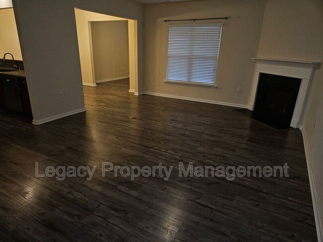 Foto del edificio - 1024 Saffron Lp