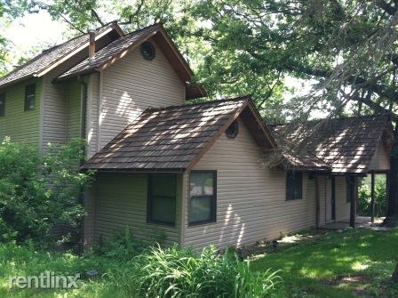Building Photo - 2118 Evergreen Ave