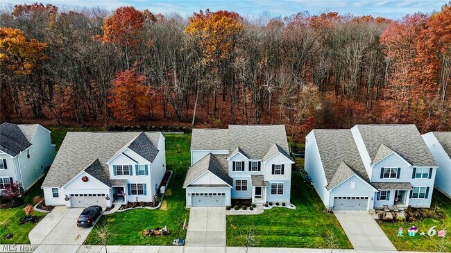 Foto del edificio - 4816 Lake View Dr