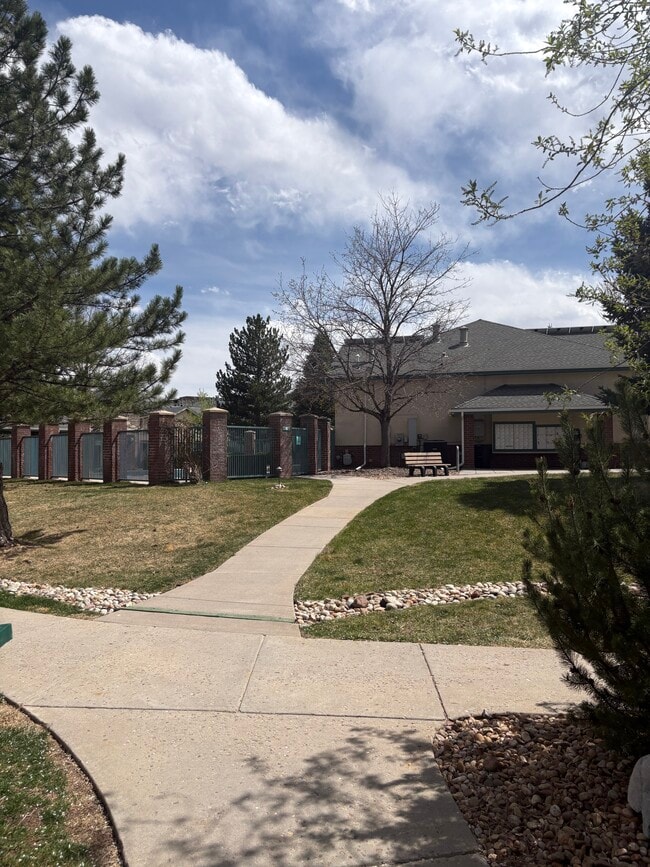 Clubhouse with pool - 550 Mohawk Dr