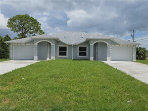 Building Photo - 397 Carrillon Ave S