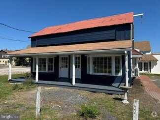 Building Photo - 25 Main St