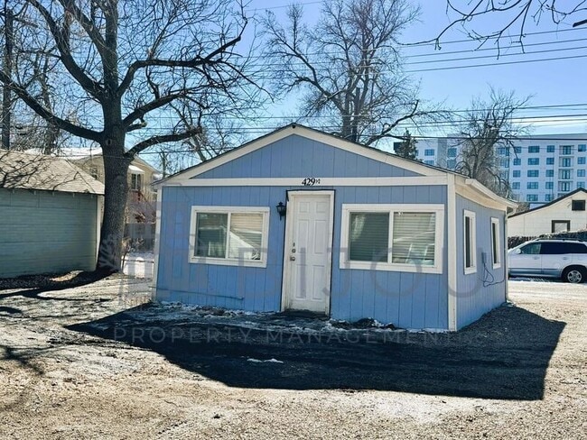 Photo - 427-431 E. Bijou St. Apartment