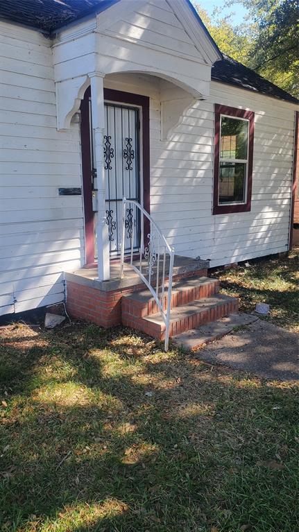 Building Photo - 940 Rosedale Dr