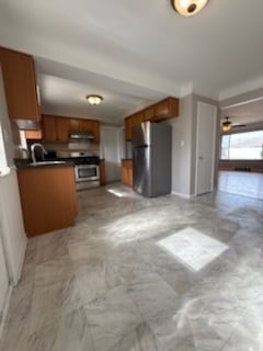 Building Photo - 8586 Helen St