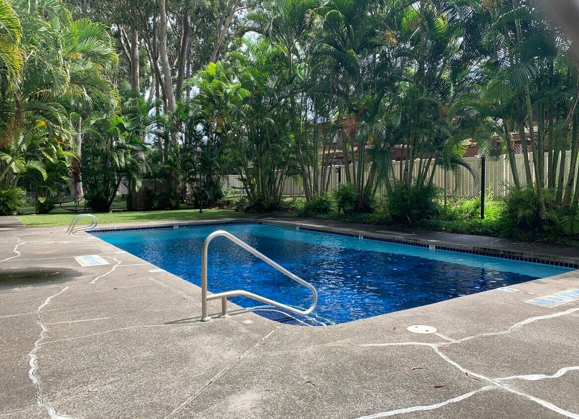 Pool & Picnic Area - 1600 Wilikina Dr