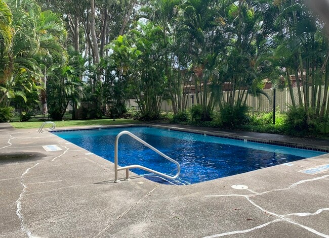 Pool & Picnic Area - 1600 Wilikina Dr