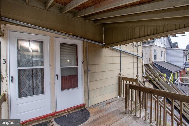 Foto del edificio - 37 S 13th St