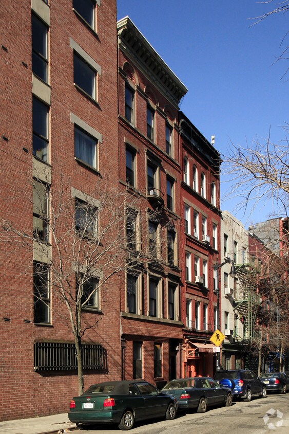 Foto del edificio - 19 Bedford St