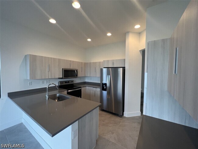 Building Photo - 5657 Agostino Way