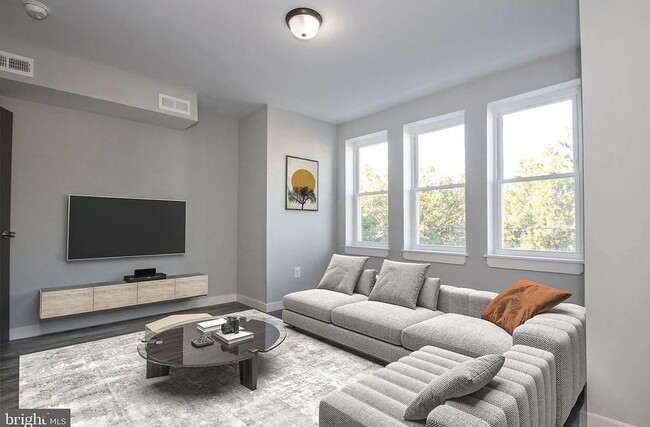 Photo - 1815 N 59th St Apartment