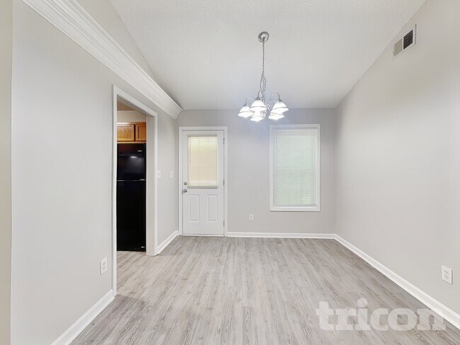 Building Photo - 93 Southern Trace Way
