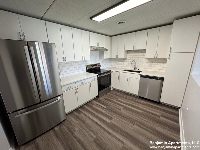 Foto del edificio - 51 Hill Rd