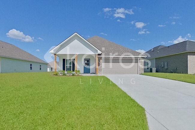 Building Photo - 22858 Balsam Dr