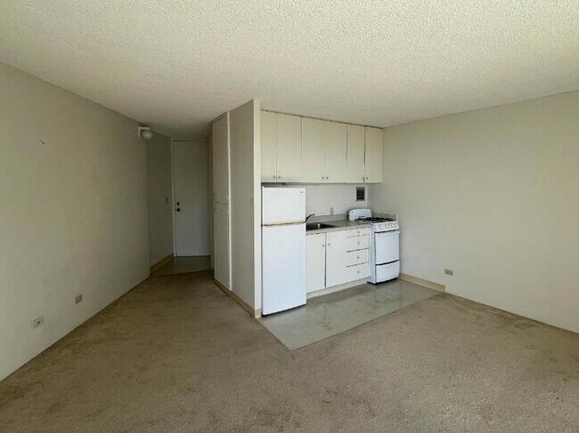 Foto del edificio - HOLIDAY VILLAGE studio, sec, A/C, lanai, pool
