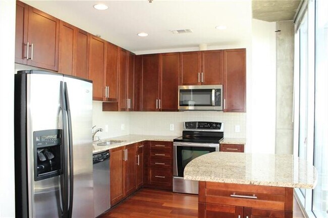 Foto del edificio - 855 Peachtree St NE