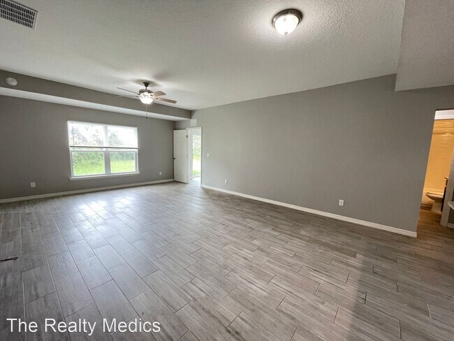 Foto del edificio - 3 br, 2 bath House - 2359 Fountain Rd