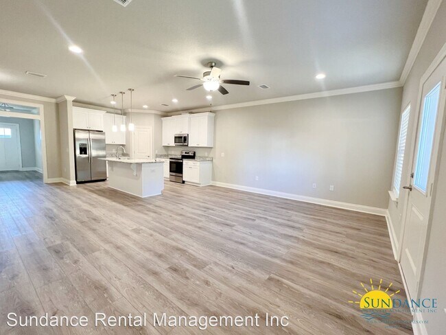 Building Photo - 3 br, 2.5 bath House - 2285 Janet Street