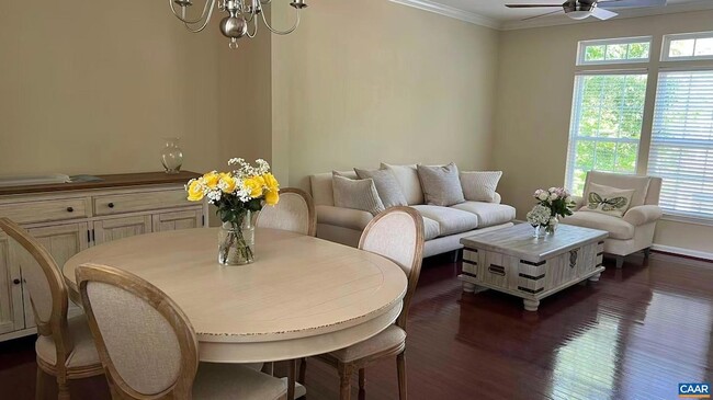 Foto del edificio - 904 Bing Ln