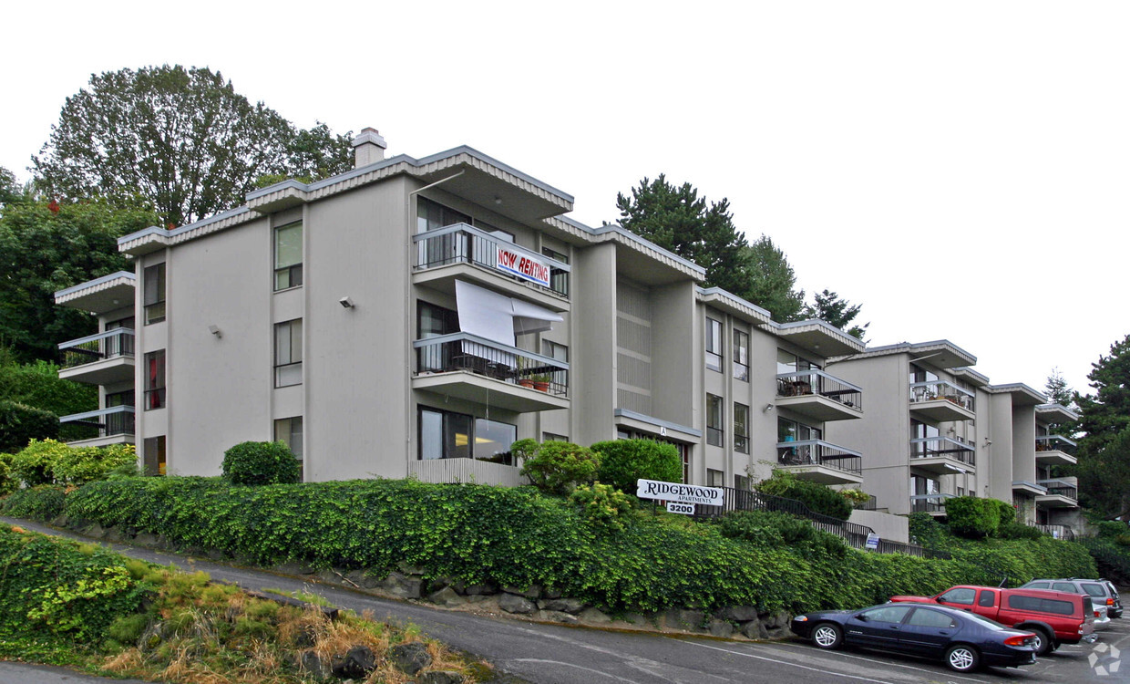 Primary Photo - Ridgewood Apartments