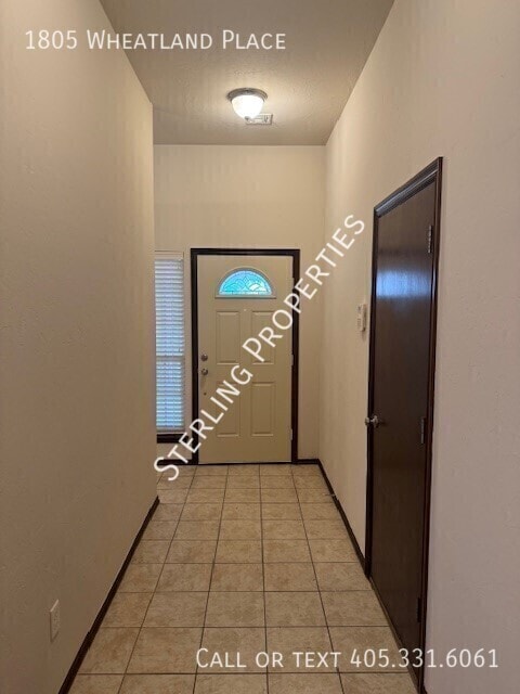 Building Photo - 1805 Wheatland Pl