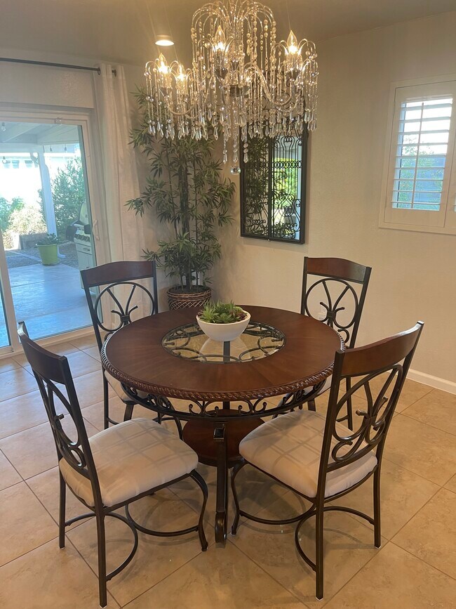 Foto del edificio - 8222 E Heatherbrae Ave
