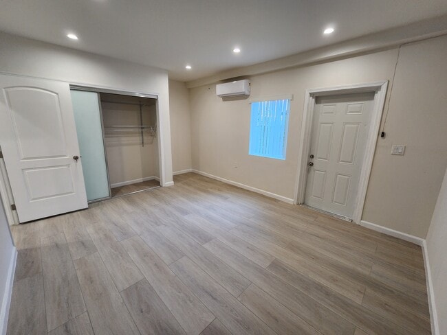 Building Photo - 5131 Topanga Canyon Blvd