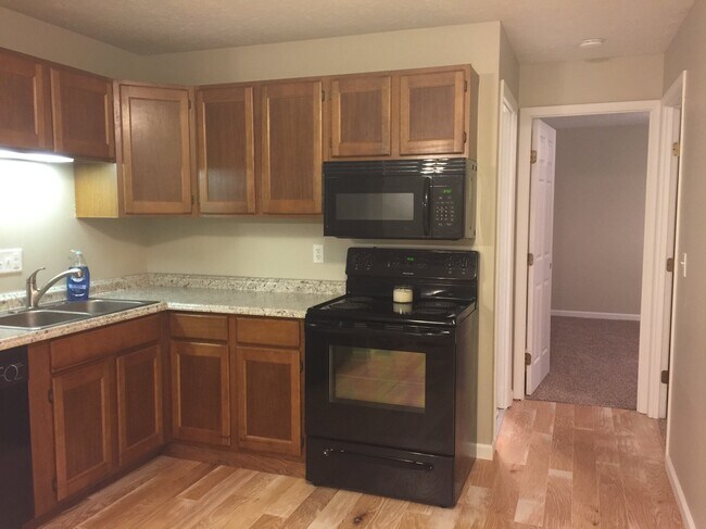 Foto del edificio - 7213 Creekview Dr #4