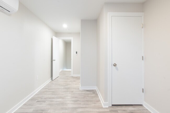 Foto del edificio - 3067 Potter St