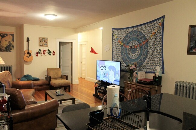 Foto del edificio - 95 Hillside St