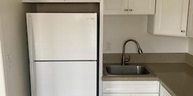 Primary Photo - Broadway Grove Apartments
