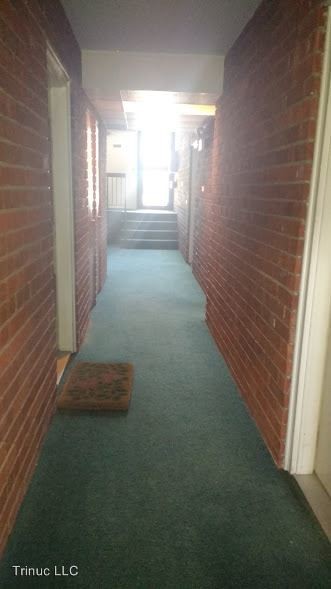 Building Photo - 1 br, 1 bath House - 17004 Novak Dr. # T106