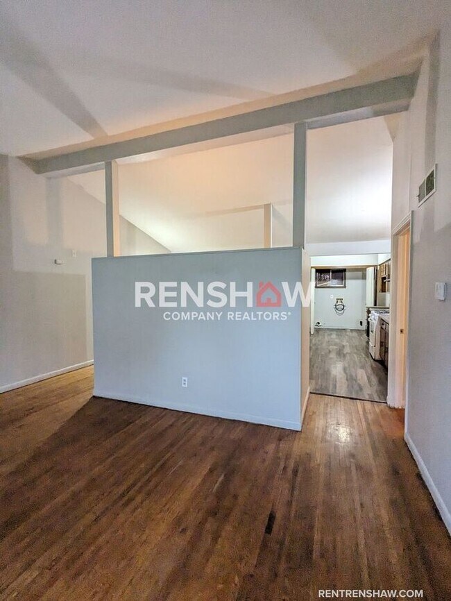 Foto del edificio - 1863 E. Alcy Rd. - Self Tour Available Thr...