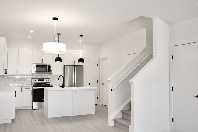 Photo du bâtiment - 9703 174 St NW