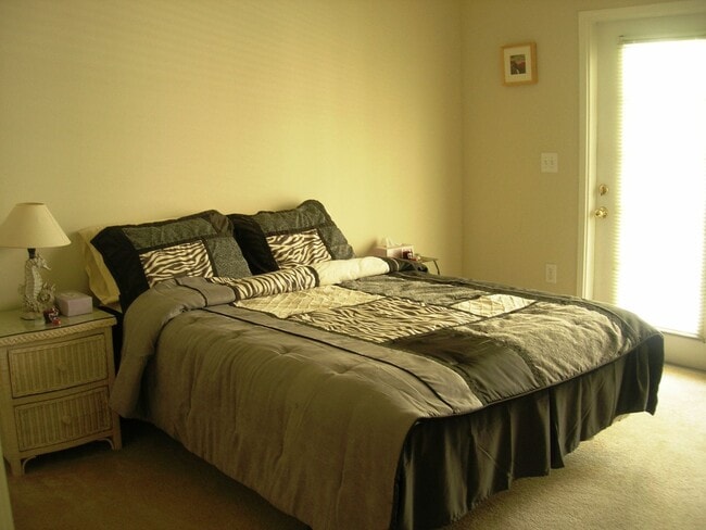 Photo - 571 Water St House