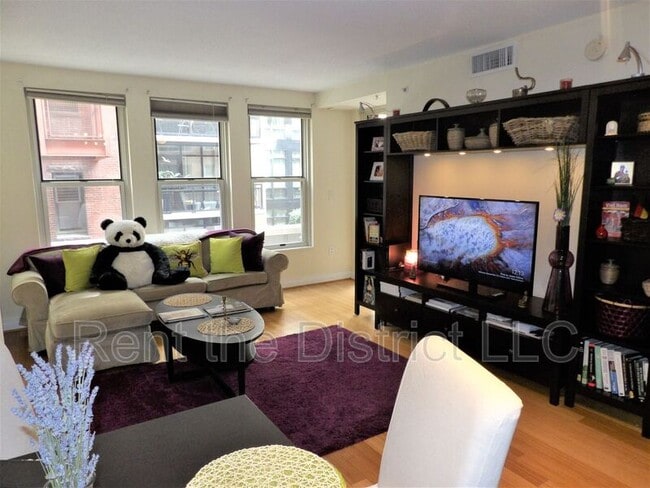 Photo - 915 E Street NW Apartment