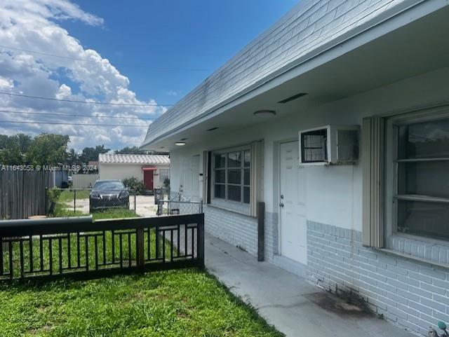 Building Photo - 2128 Roosevelt St