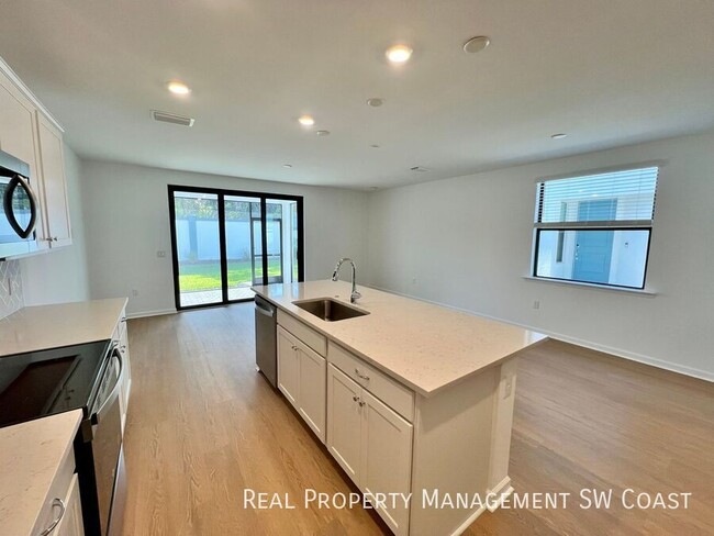 Building Photo - 27851 Solis Grande Dr