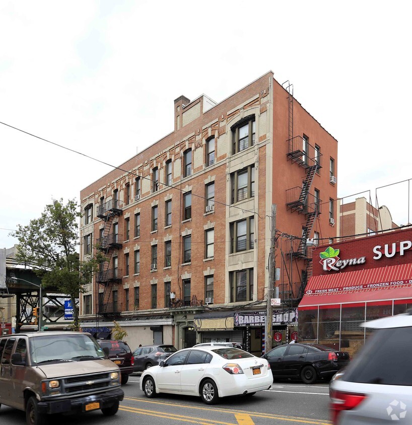 Building Photo - 1966 Jerome Ave