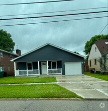 Building Photo - 2932 Virginia Ave