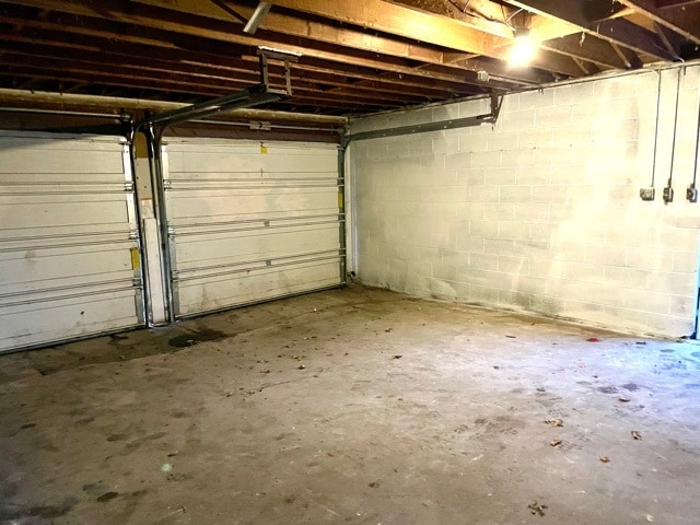 Building Photo - 1097 Brown St