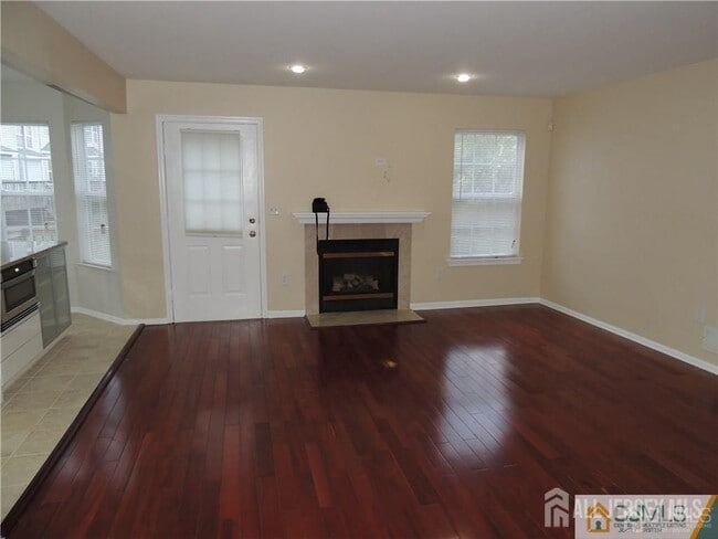 Building Photo - 107 Amy Dr