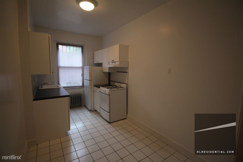 Building Photo - 441 40th St