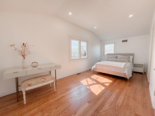 Foto del edificio - 214 Oak Neck Rd