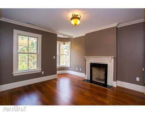 Building Photo - 236 Waban Ave