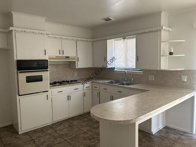 Foto del edificio - 6931 E 6th St. Tulsa, OK 74112