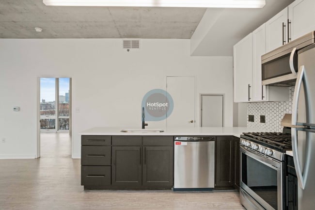 Building Photo - 1409 S State St