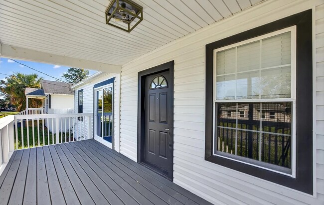 Foto del edificio - 5202 Birkenhead Rd