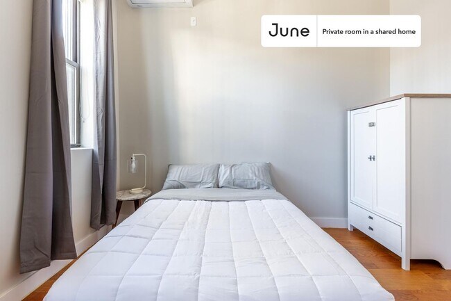 Foto del edificio - Private bedroom in 4 bed/2 bath Home
